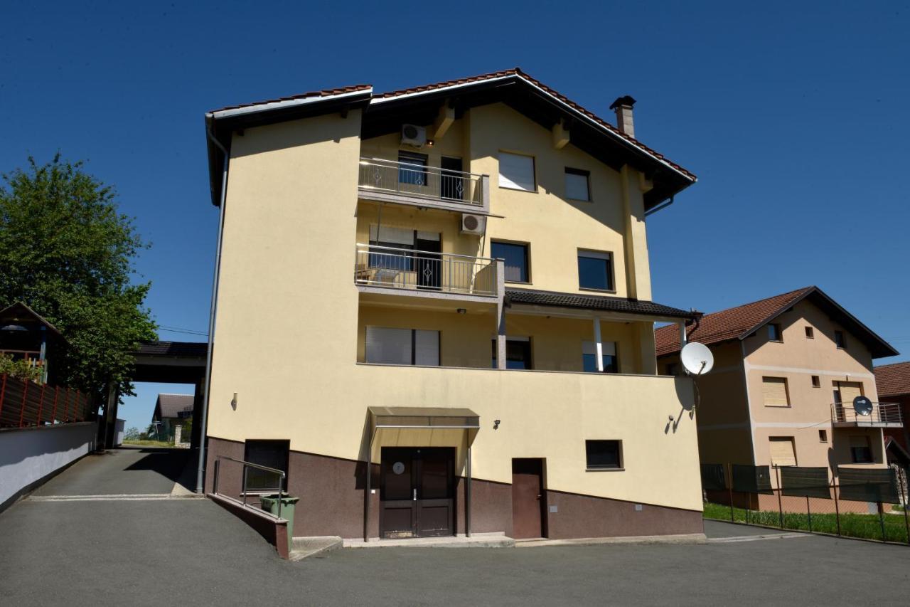Apartmani I Bungalovi Trojka Banja Luka Exterior foto
