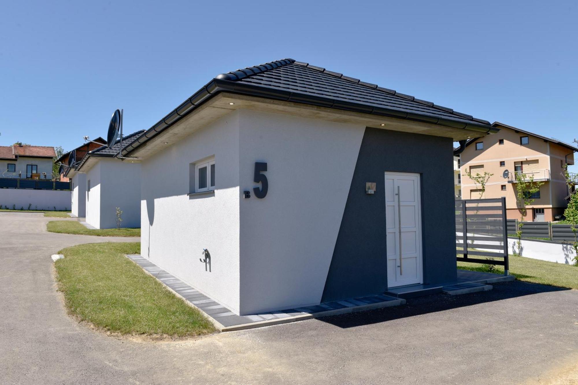 Apartmani I Bungalovi Trojka Banja Luka Cameră foto